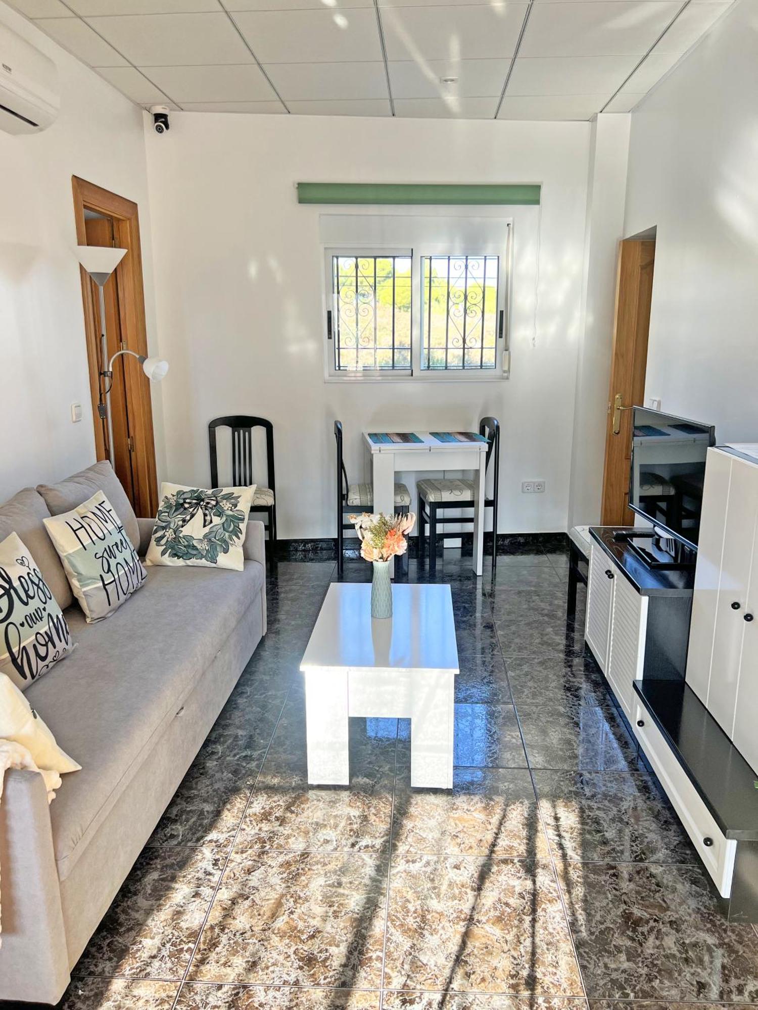 A 100 Metros De La Playa. Parking Gratuito Privado Appartement Alicante Buitenkant foto